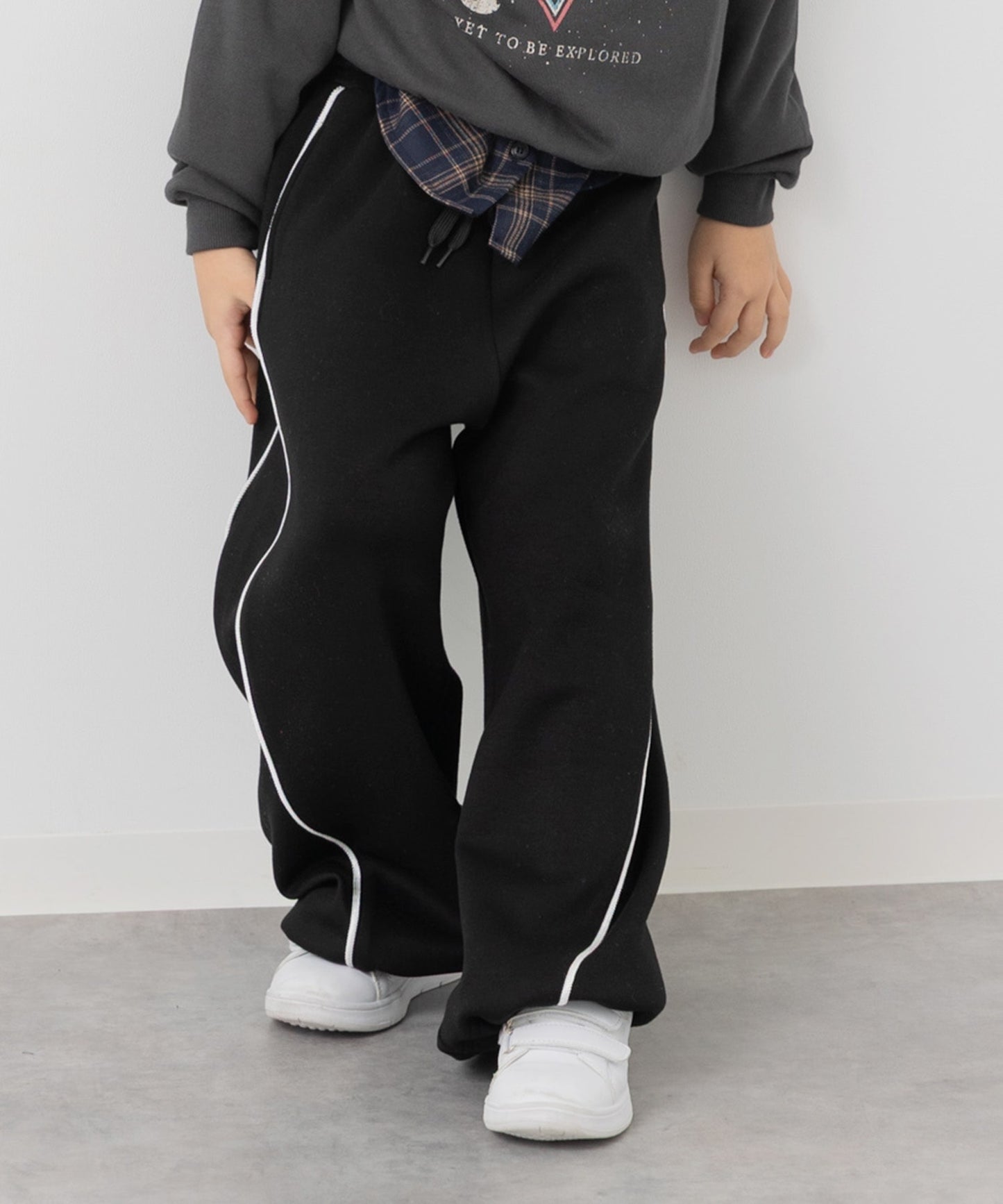 ダンボールニットパイピングワイドパンツ