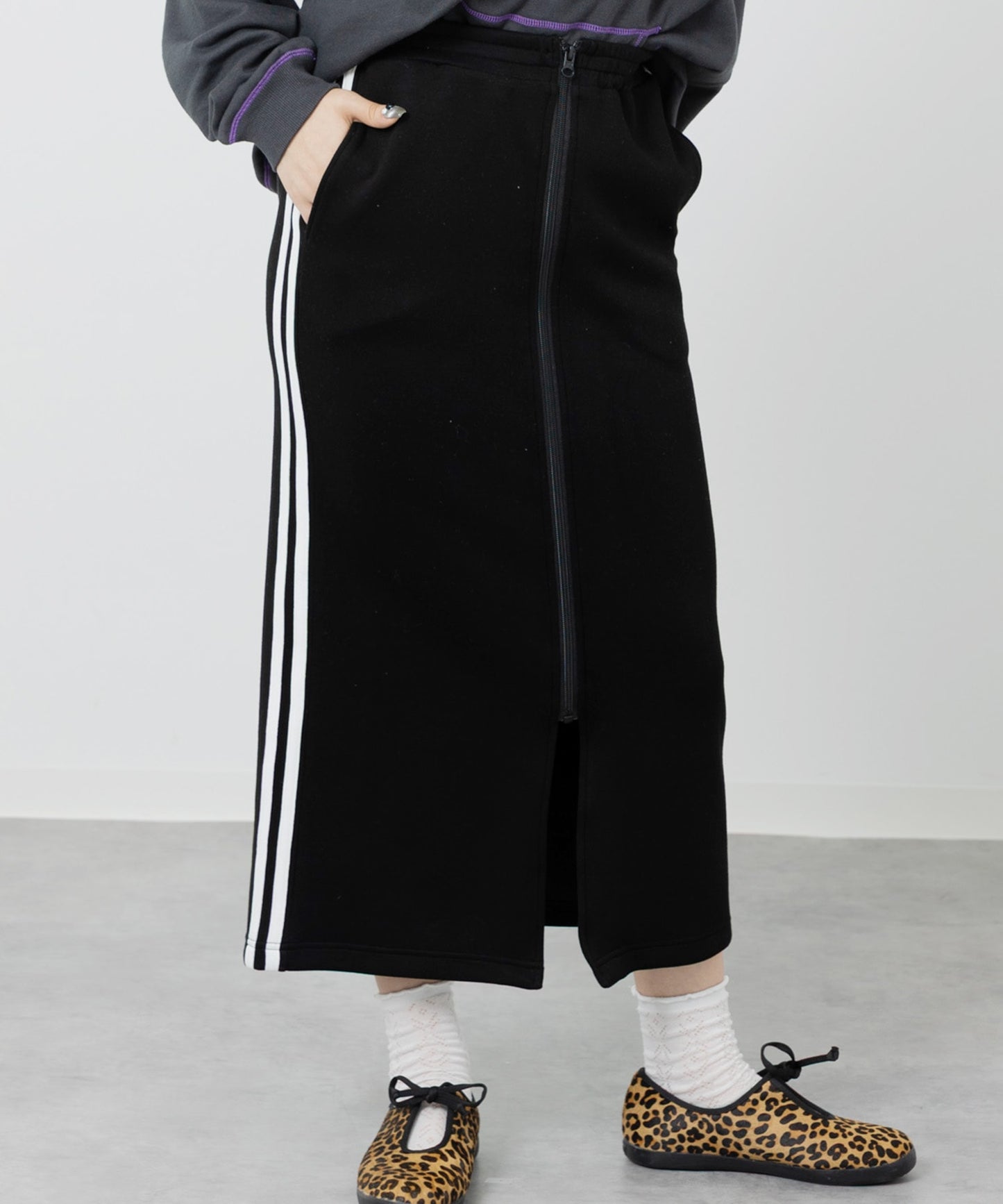 ダンボールニットラインロングスカート（大人）