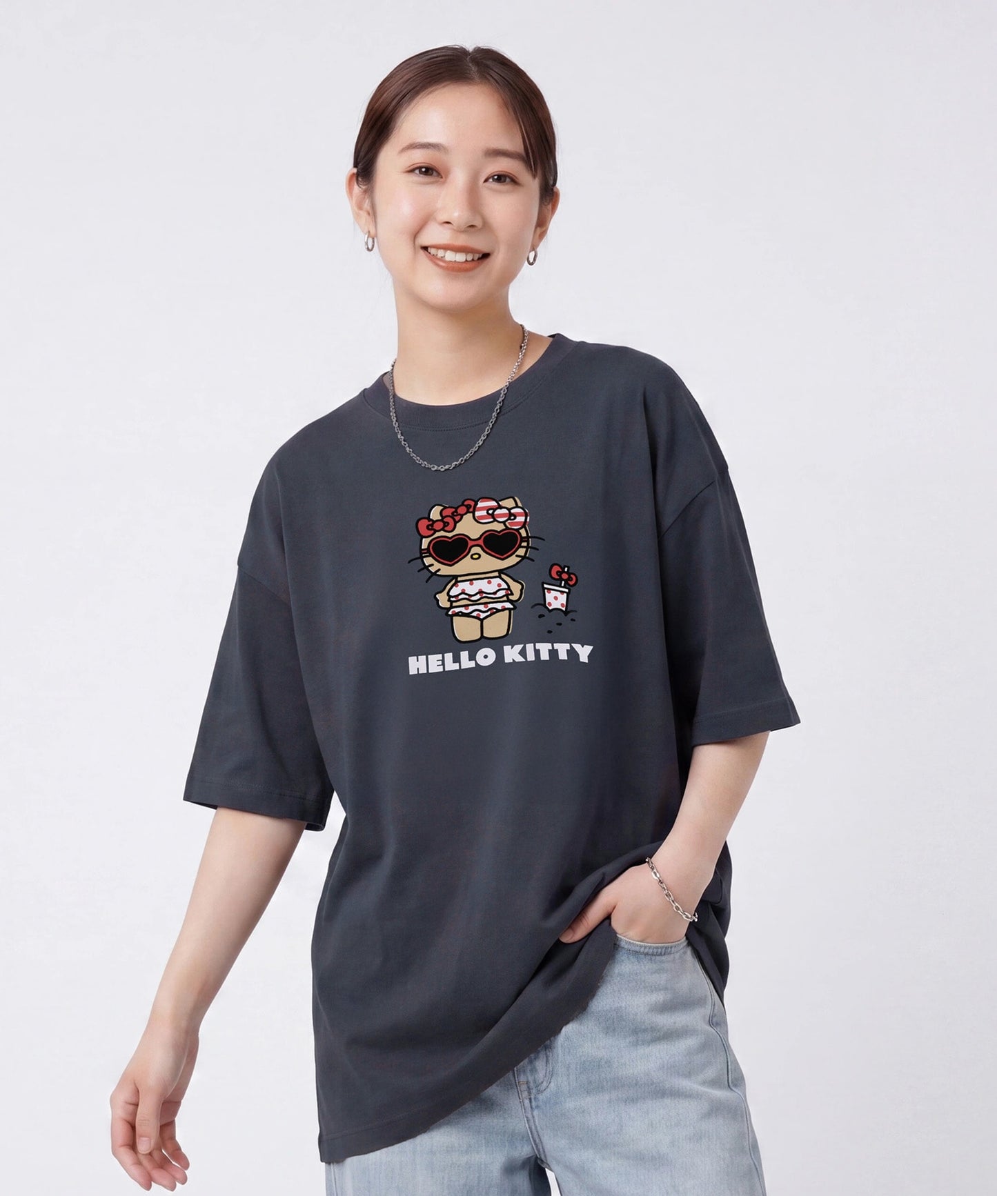 〈サンリオ〉ハローキティ/半袖Tシャツ（大人）