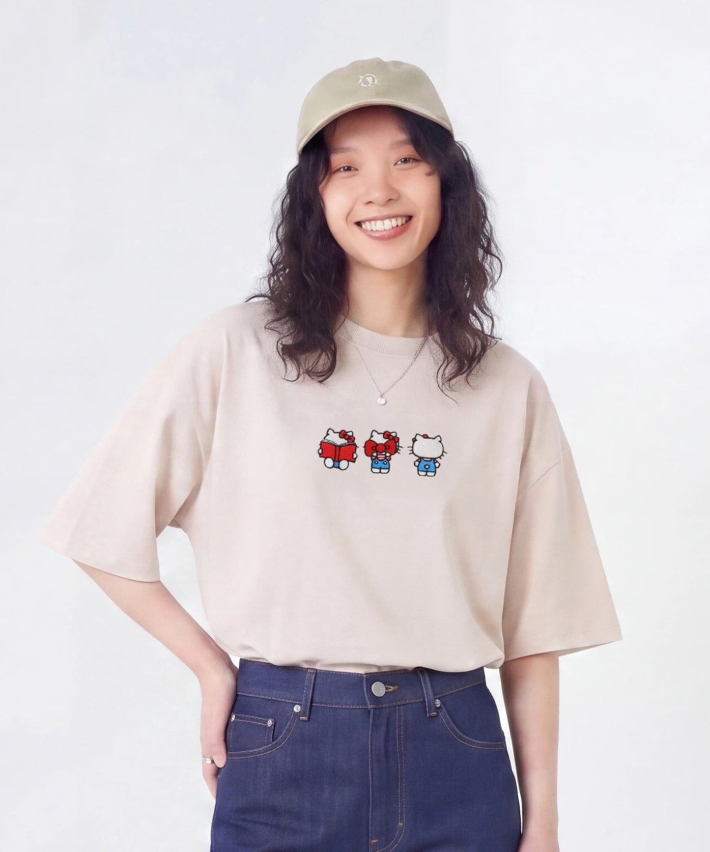 〈サンリオ〉ハローキティ/半袖Tシャツ（大人）