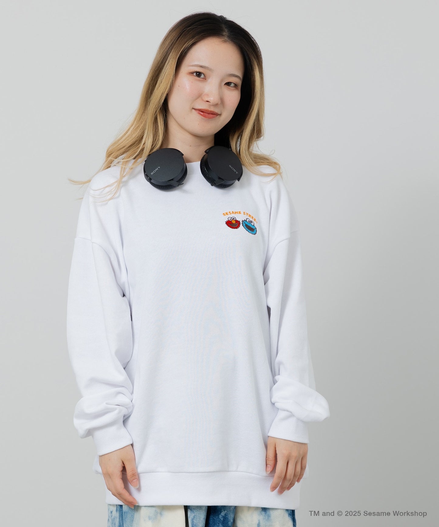 〈セサミストリート〉裏毛トレーナー（大人）