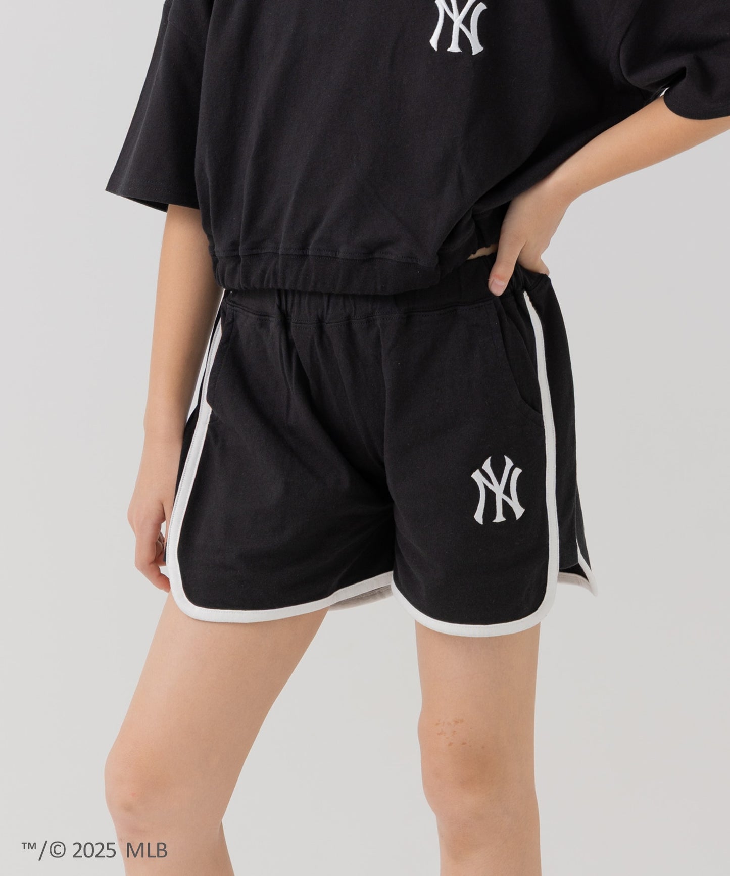 〈MLB〉パイピングショートパンツ