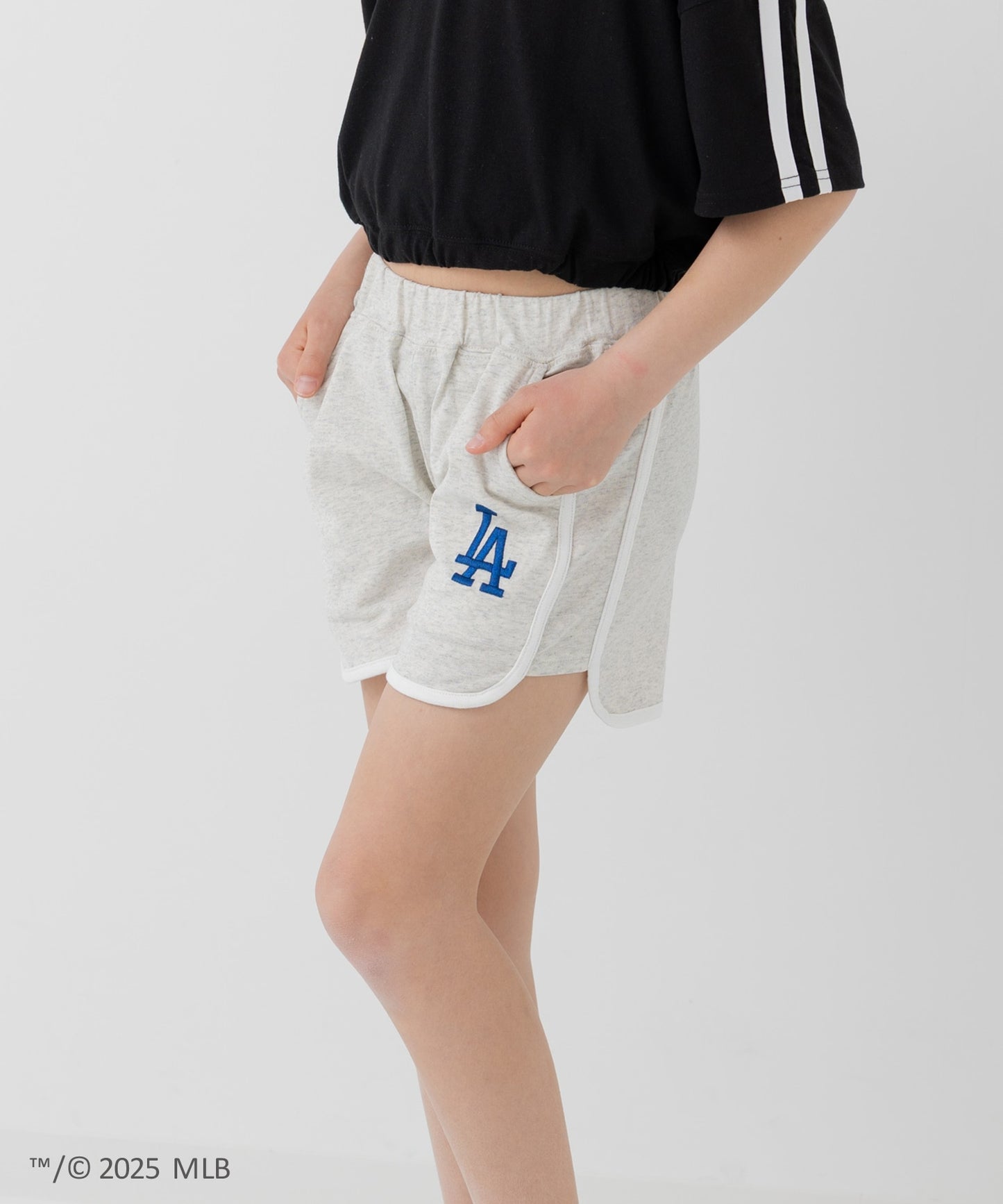 〈MLB〉パイピングショートパンツ